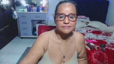 pervert_hot4 live cam on Cam4