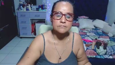 pervert_hot4 live cam on Cam4
