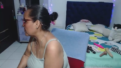 pervert_hot4 live cam on Cam4