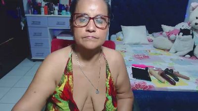 pervert_hot4 live cam on Cam4