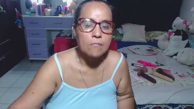 pervert_hot4 live cam on Cam4