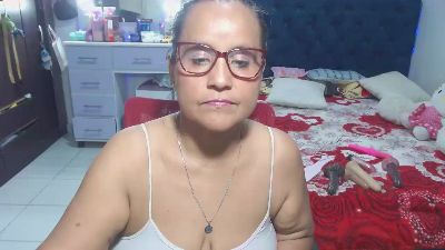 pervert_hot4 live cam on Cam4
