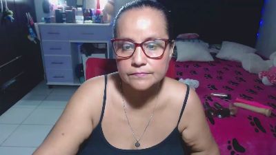 pervert_hot4 live cam on Cam4