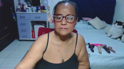 pervert_hot4 live cam on Cam4