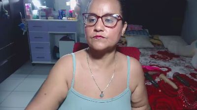 pervert_hot4 live cam on Cam4