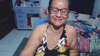 pervert_hot4 live cam on Cam4