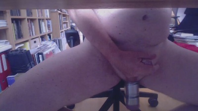 pervrobert live cam on Cam4