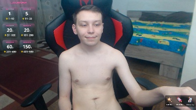 pervygamer6767 live cam on Cam4