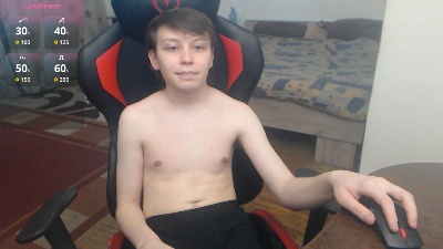 pervygamer6767 live cam on Cam4