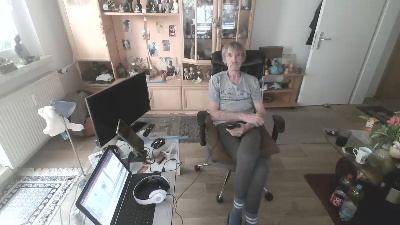 peter9744 live cam on Cam4