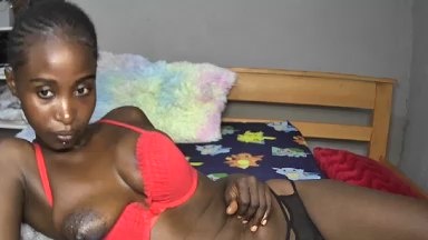 petite_diofa live cam on Cam4
