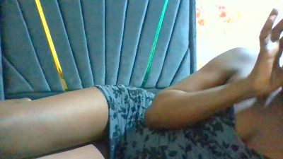 petitelavishey1 live cam on Cam4