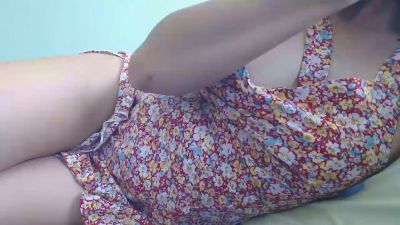 petiteprincess3 live cam on Cam4