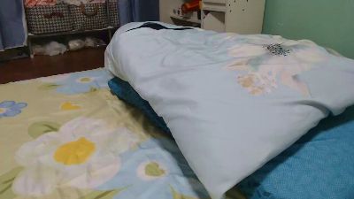 petiteprincess3 live cam on Cam4