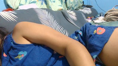 petiteprincess3 live cam on Cam4