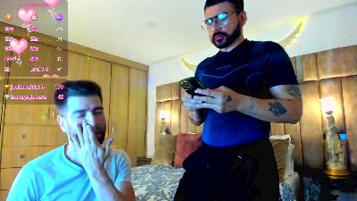 petterandwilly live cam on Cam4