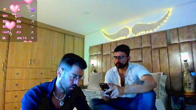 petterandwilly live cam on Cam4