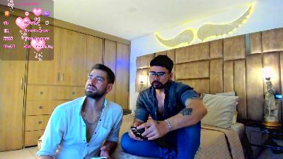 petterandwilly live cam on Cam4