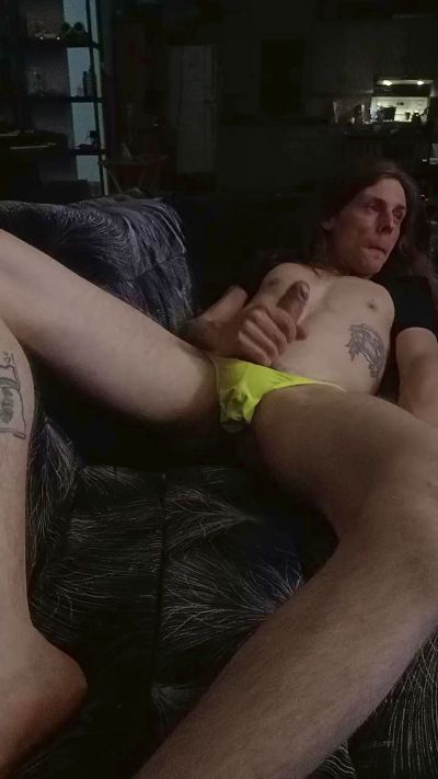 phill81 live cam on Cam4