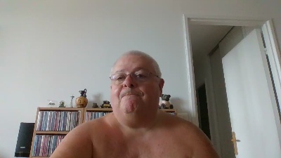philou75xxx live cam on Cam4