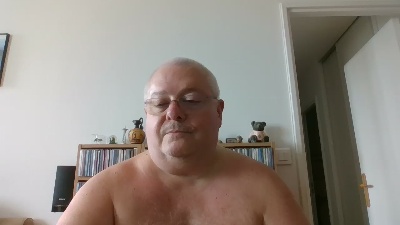 philou75xxx live cam on Cam4