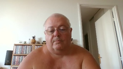 philou75xxx live cam on Cam4