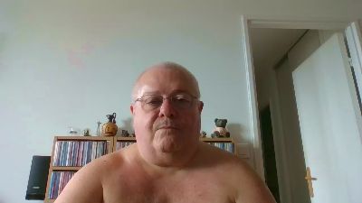 philou75xxx live cam on Cam4