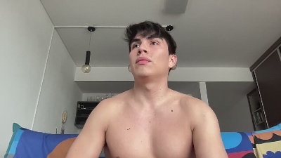 pibardo28 live cam on Cam4