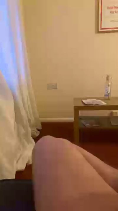 picassosparrot3 live cam on Cam4