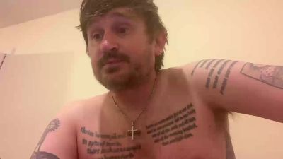 picassosparrot3 live cam on Cam4