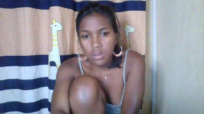 pichou_hot live cam on Cam4