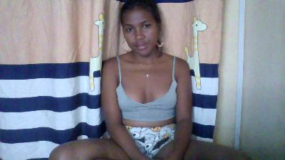 pichou_hot live cam on Cam4