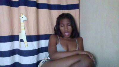 pichou_hot live cam on Cam4