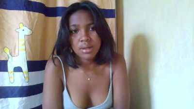 pichou_hot live cam on Cam4