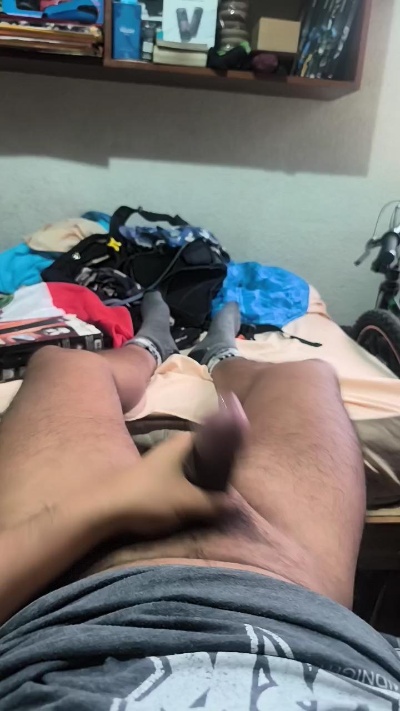 pierohot204 live cam on Cam4