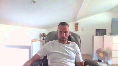 pierre752 live cam on Cam4