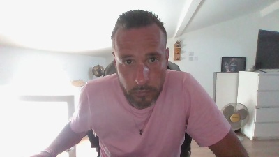 pierre752 live cam on Cam4