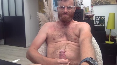 pierrehot1 live cam on Cam4