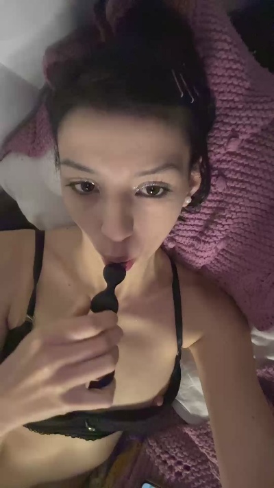 pilarq live cam on Cam4
