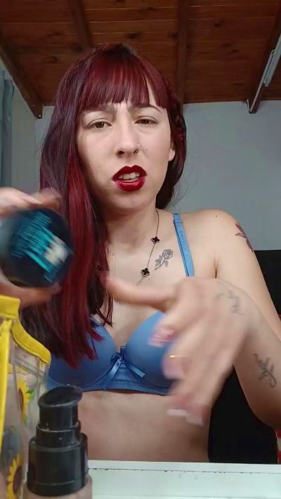 pilufrutillita2 live cam on Cam4