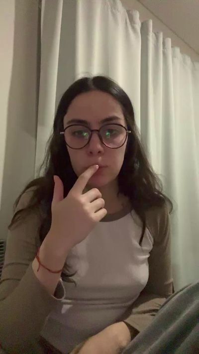 pinina live cam on Cam4