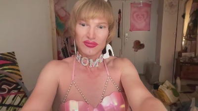 pinkyfagyboy live cam on Cam4