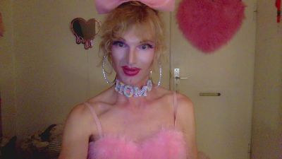 chatting live Pinkyfagyboy