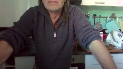 pinottoutcourt live cam on Cam4