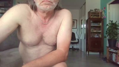 pinottoutcourt live cam on Cam4