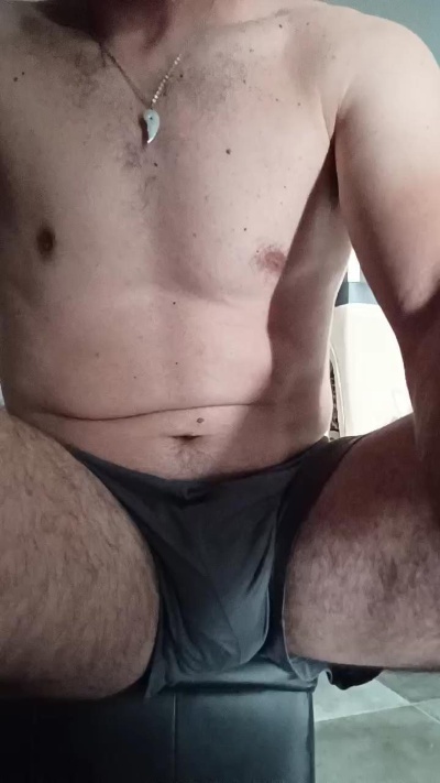 piovrahot live cam on Cam4