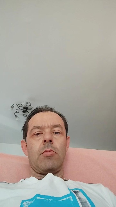 pisellone281 live cam on Cam4