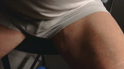 pisseloe01 live cam on Cam4