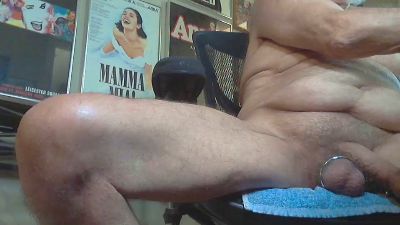 pitweakness2 live cam on Cam4