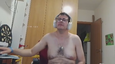 pizza1976 live cam on Cam4